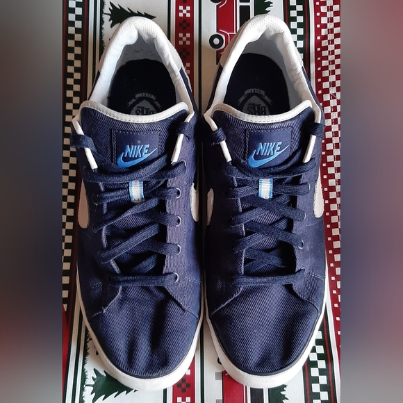 Nike Court Legacy Canvas Shoes - Picture 4 of 14